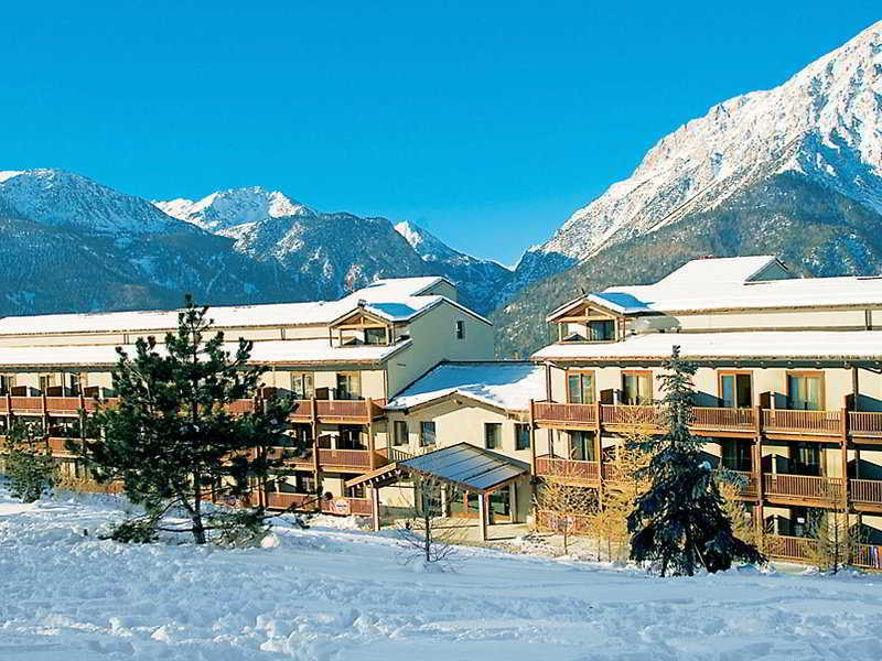 Hotel Sansicario Majestic Césane Extérieur photo